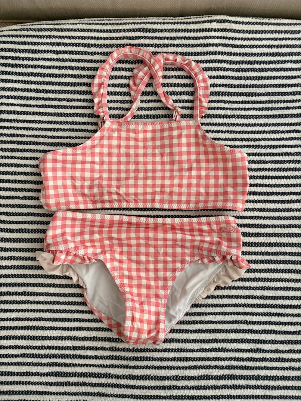 Vineyard Vines kids 2 piece.  Top size Med 10-12 bottom size small 7-8